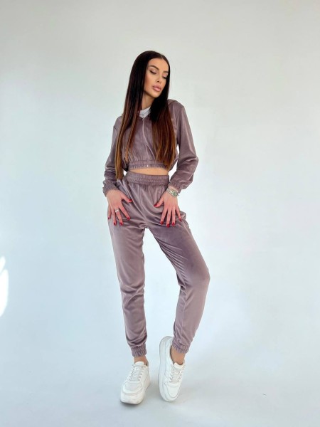 Женский велюровый костюм цвета капучино 26801