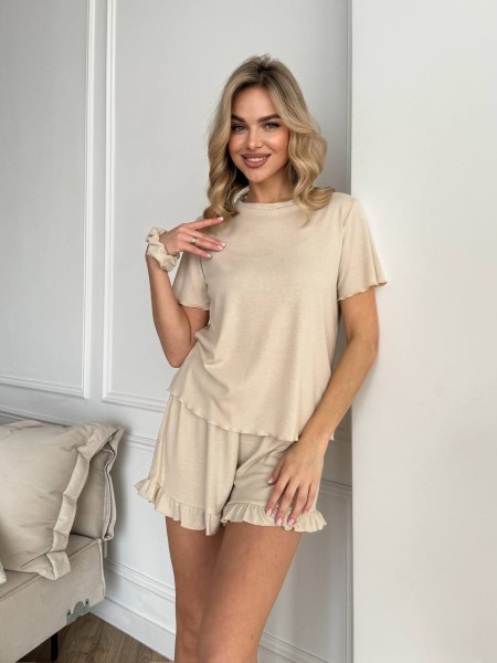 Домашній костюм жіночий бежевого кольору 26857 АА