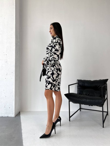 Прогулянкова сукня чорного кольору 26907