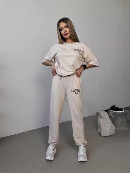 Женский спортивный костюм «California» бежевого цвета 27317