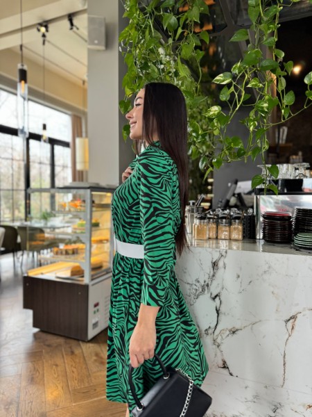 Сукня з поясом зеленого кольору 27380 МО