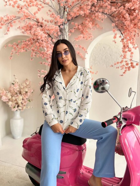 Жіночий муслiновий костюм блакитного кольору 27531 N