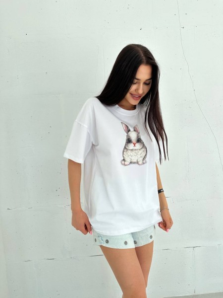Жіноча футболка з кроликом бiлого кольору  28084 ISt