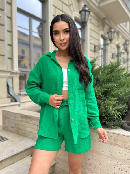 Мусліновий костюм із шортами свiтло-зеленого кольору 28392 LAM