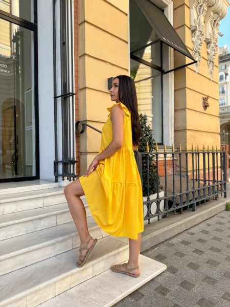 Нежное женское платье желтого цвета 28411