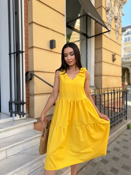 Нежное женское платье желтого цвета 28411