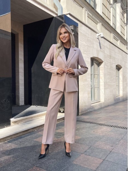 Стильний костюм двійка, бежевого кольору 28631 АА