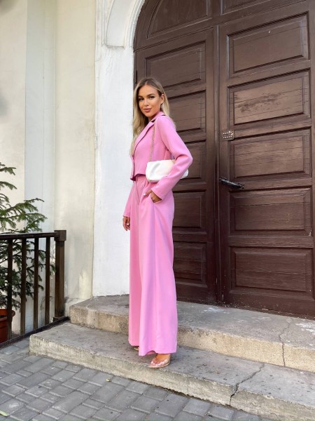 Стильний, жіночий костюм рожевого кольору 28718