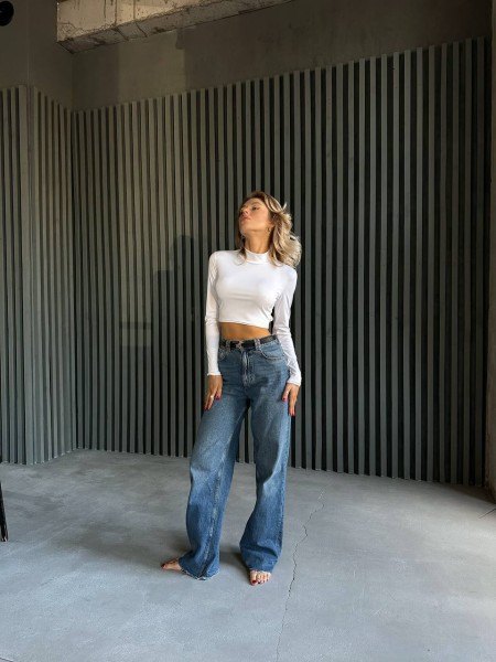 Запальний топ із шнурівкою білого кольору 28819