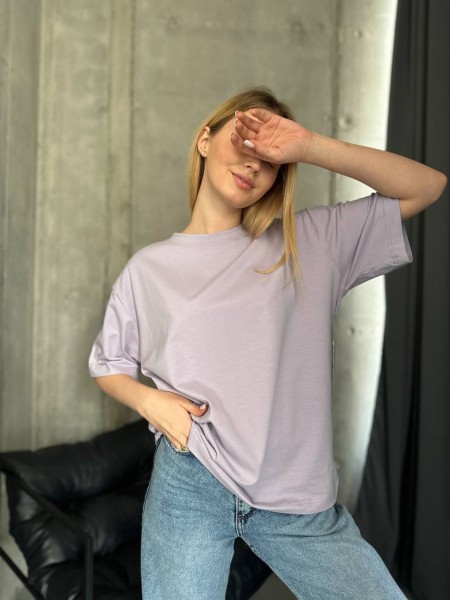 Стильна футболка з написом на спині зі страз лiлового кольору 28848