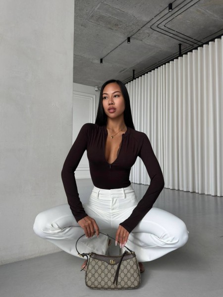 Боди с рукавом со скрытой молнией коричневого цвета 28912