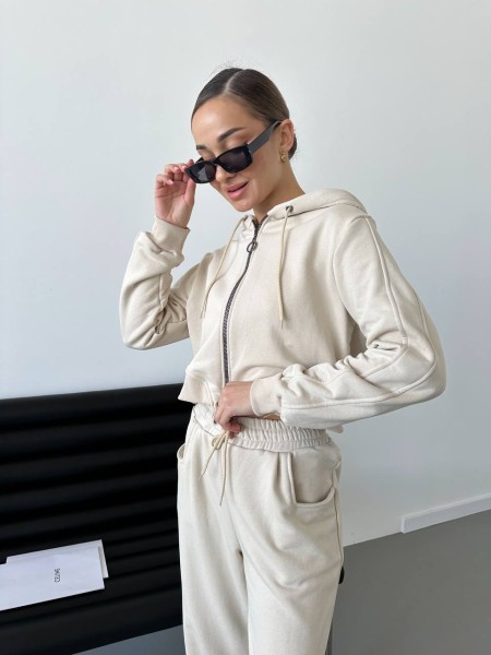 Стильный женский спортивный костюм молочного цвета 28962
