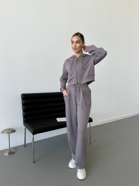 Стильный женский спортивный костюм серого цвета 28964