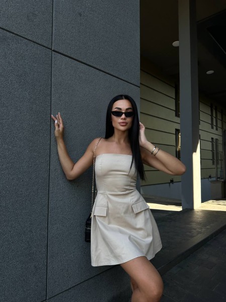 Базовое платье мини бежевого цвета 29036