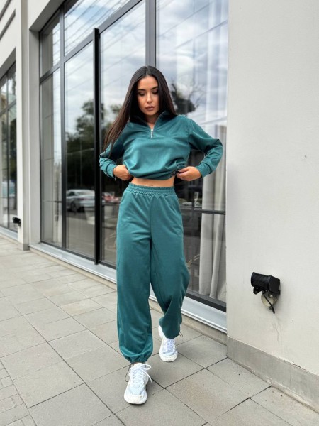 Женский спортивный костюм из трикотажа изумрудного цвета 29182