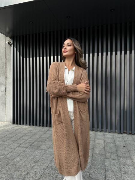 Подовжений в'язаний кардиган кавового кольору 29194