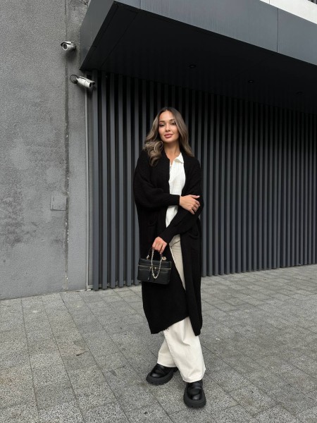 Подовжений в'язаний кардиган чорного кольору 29196