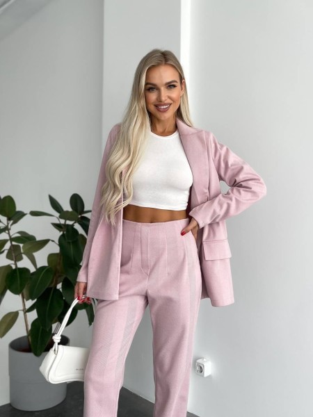 Кашеміровий класичний костюм пудрового кольору 29201