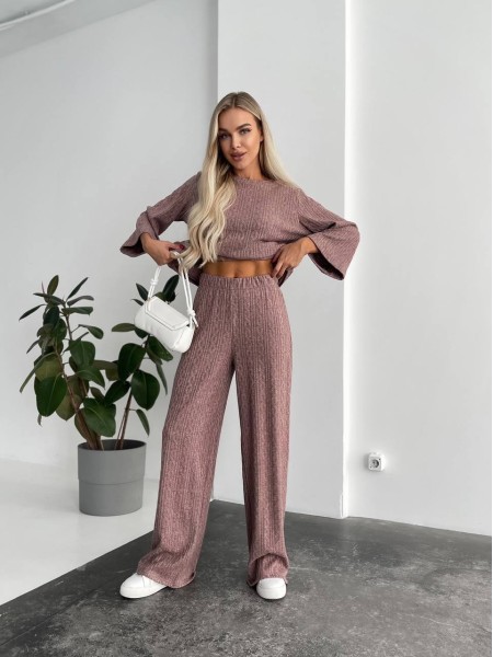 Жіночий прогулянковий костюм вільного крою кавового кольору 29208