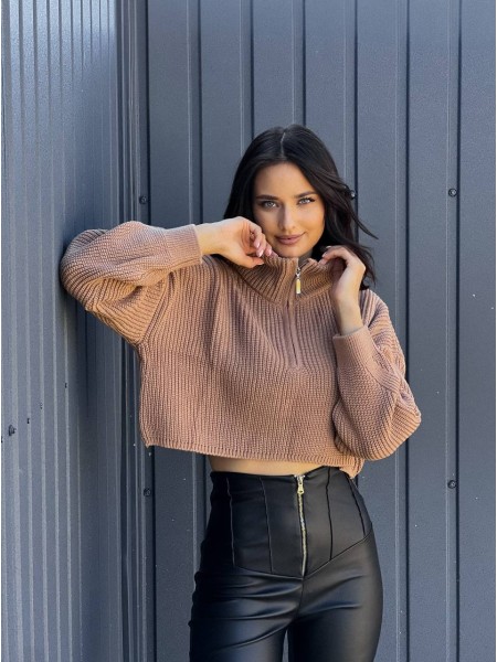 Укорочений жіночий светр на блискавці бежевого кольору 29285