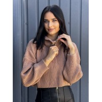 Укорочений жіночий светр на блискавці бежевого кольору 29285