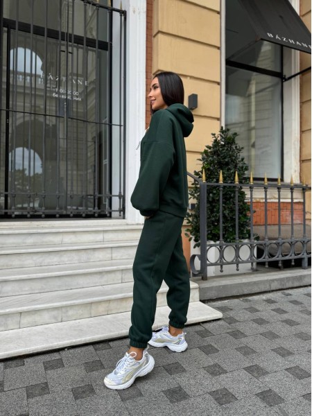 Женский теплый спортивный костюм изумрудного цвета 29341