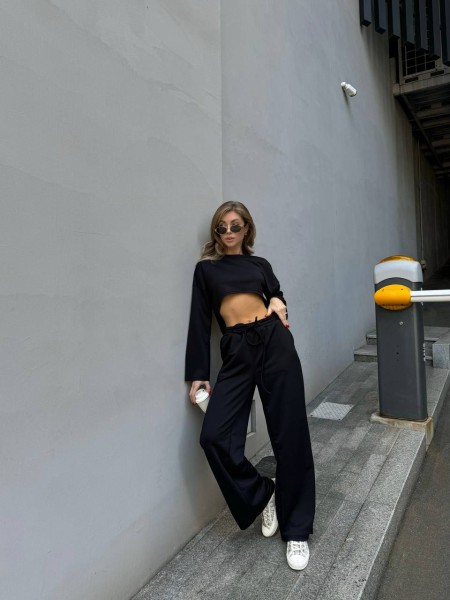 Женский прогулочны костюм свободного кроя черного цвета 29356