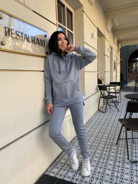 Жіночий теплий костюм сiрого кольору 29444