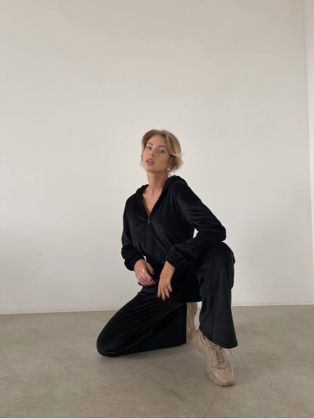 Женский велюровый костюм черного цвета 29505