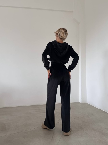 Женский велюровый костюм черного цвета 29505