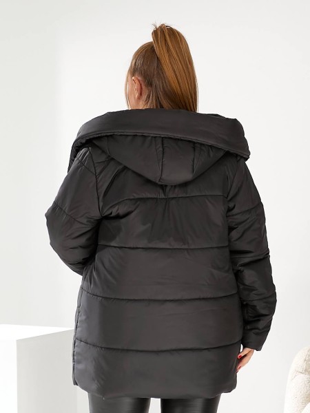 Жіноча зимова куртка чорного кольору 29650