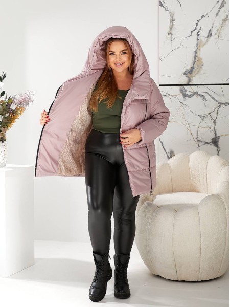 Жіноча зимова куртка пудрового кольору 29655