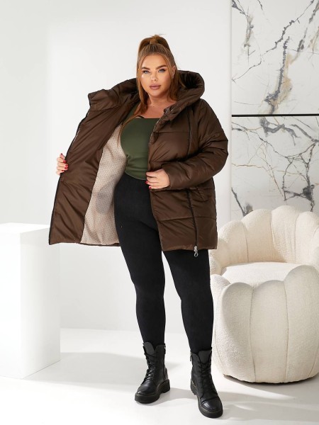 Жіноча зимова куртка коричневого кольору 29656