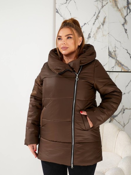 Жіноча зимова куртка коричневого кольору 29656