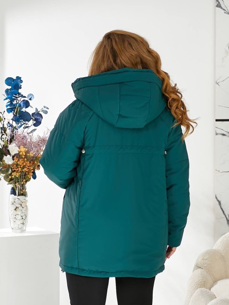 Жіноча зимова куртка з капюшоном смарагдового кольору 29757