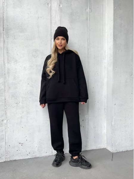 Женский спортивный костюм с капюшоном черного цвета 29762