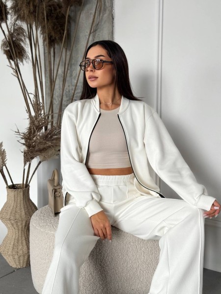 Женский теплый костюм на змейке молочного цвета 29778