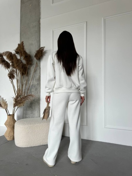 Женский теплый костюм на змейке молочного цвета 29778