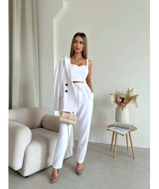Костюм-тройка молочного цвета 31651